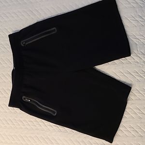 Old Navy Short XL (14-16)